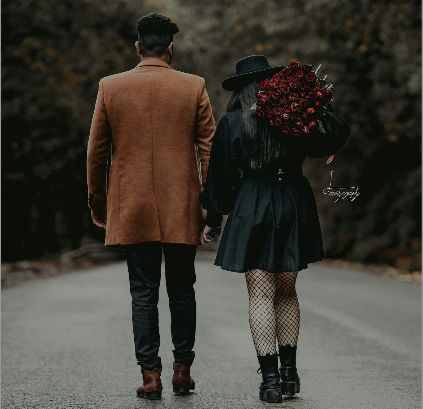 Couple en conversation intime